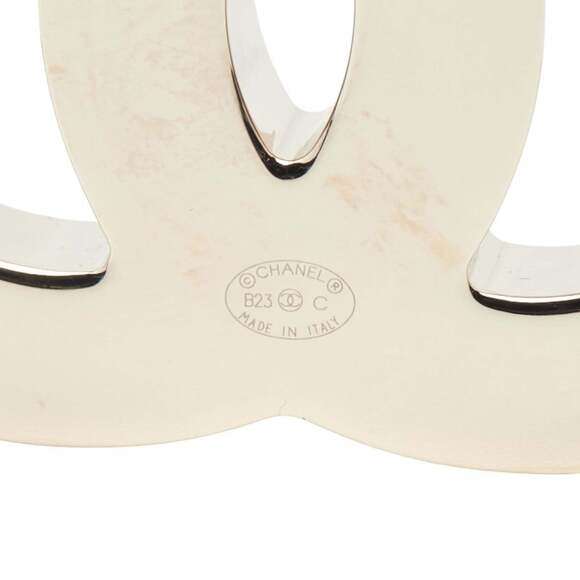 CHANEL Authentic Black Logo Brooch - Picture 3 of 4